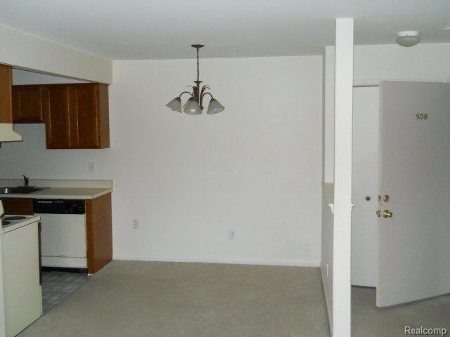 43256 Mound Road Sterling Heights, MI 48314 - Photo 3 of 8 12-30 004.jpg