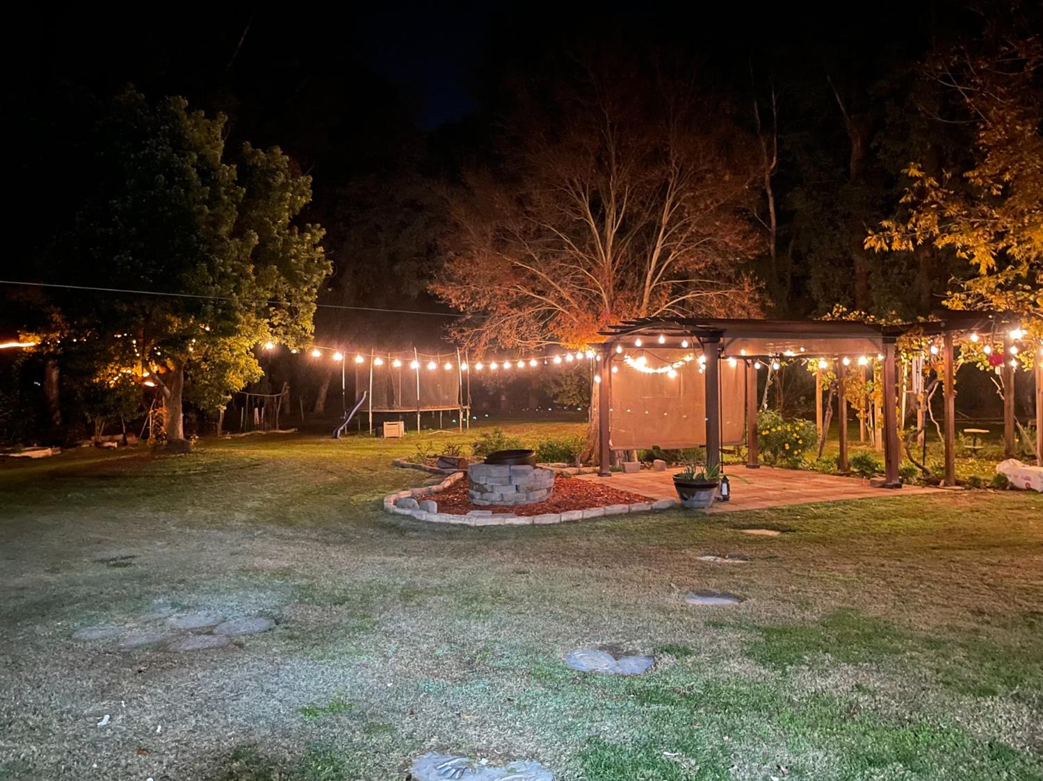 1783 North De Wolf Avenue Clovis, CA 93619 - Photo 27 of 39 a view of a park with large trees