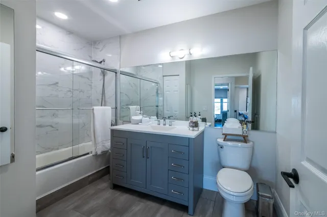 $329,900 | 100 New Roc City Place, Unit 405, New Rochelle, NY 10801