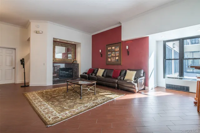 $329,900 | 100 New Roc City Place, Unit 405, New Rochelle, NY 10801