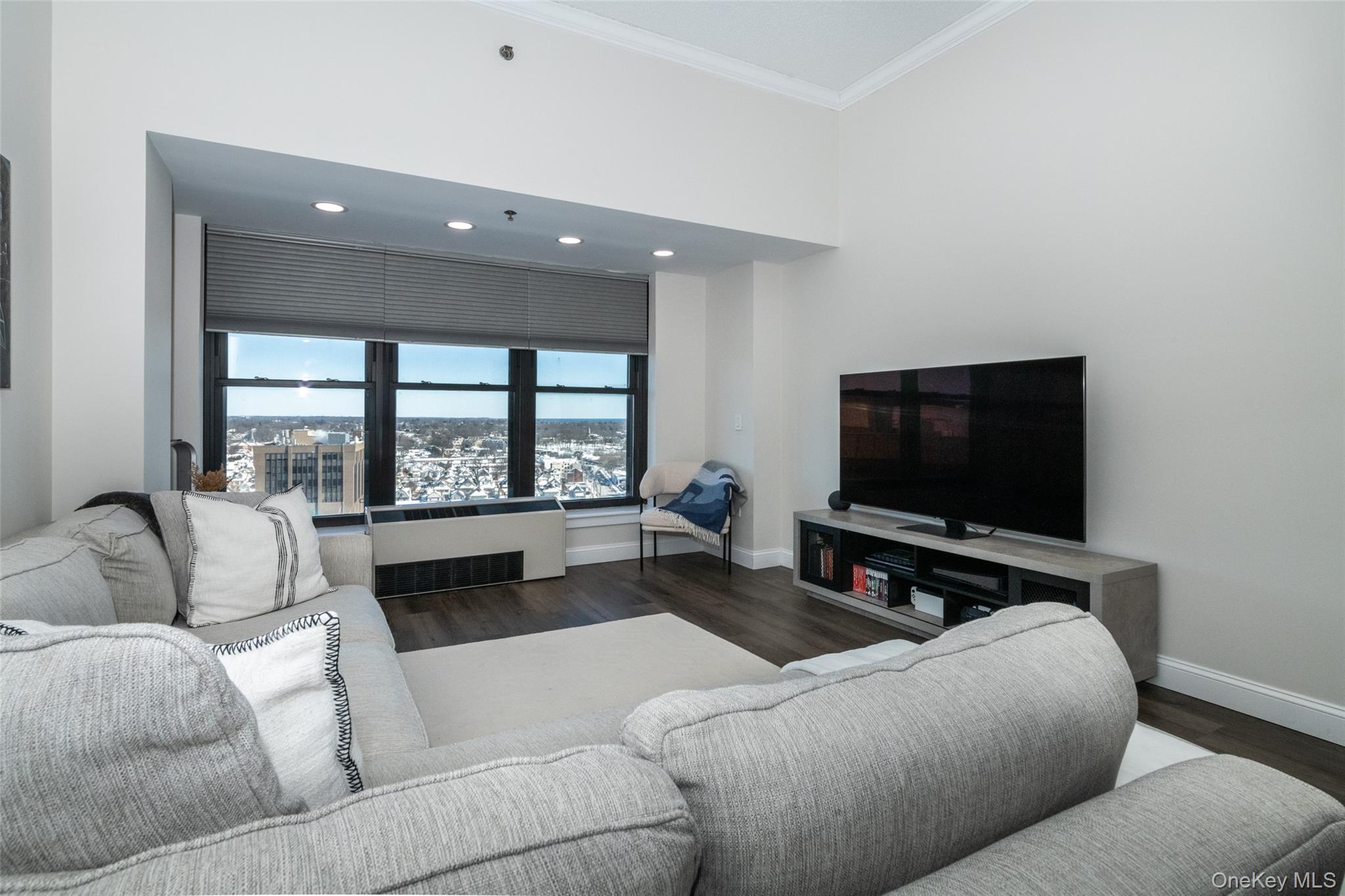 100 New Roc City Place, Unit 405 New Rochelle, NY 10801 - Photo 4 of 29