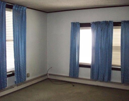 7310 Noblestown Road Oakdale, PA 15071 - Photo 6 of 17 Living Room.