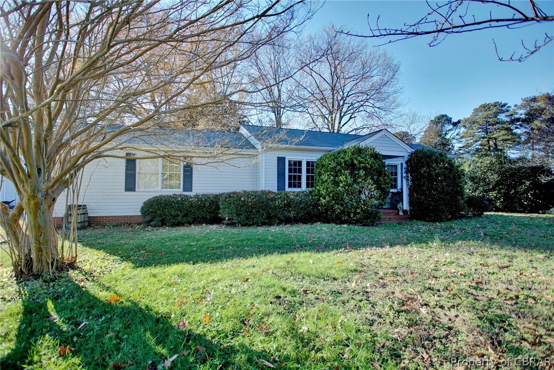 1528 Laurens Road Gloucester Point, VA 23062 - Photo 2 of 16