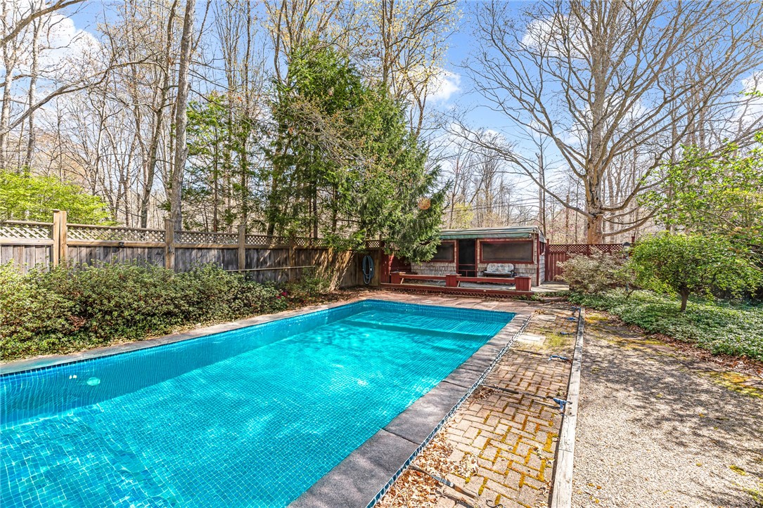 243 Tomaquag Road Hopkinton, RI 02804 - Photo 8 of 39