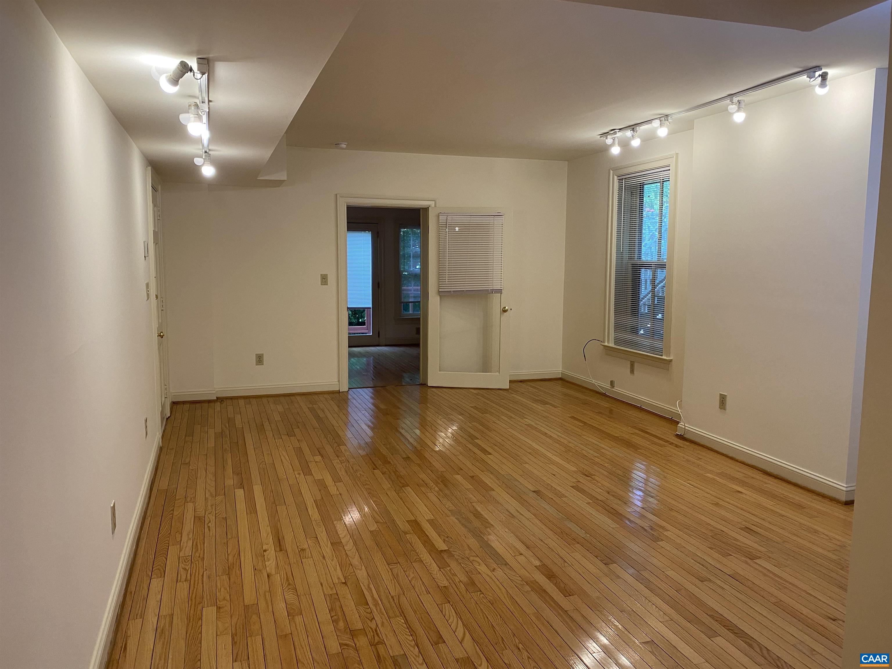 415 2nd Street Northeast, Unit 2 Charlottesville, VA 22902 - Photo 11 of 23