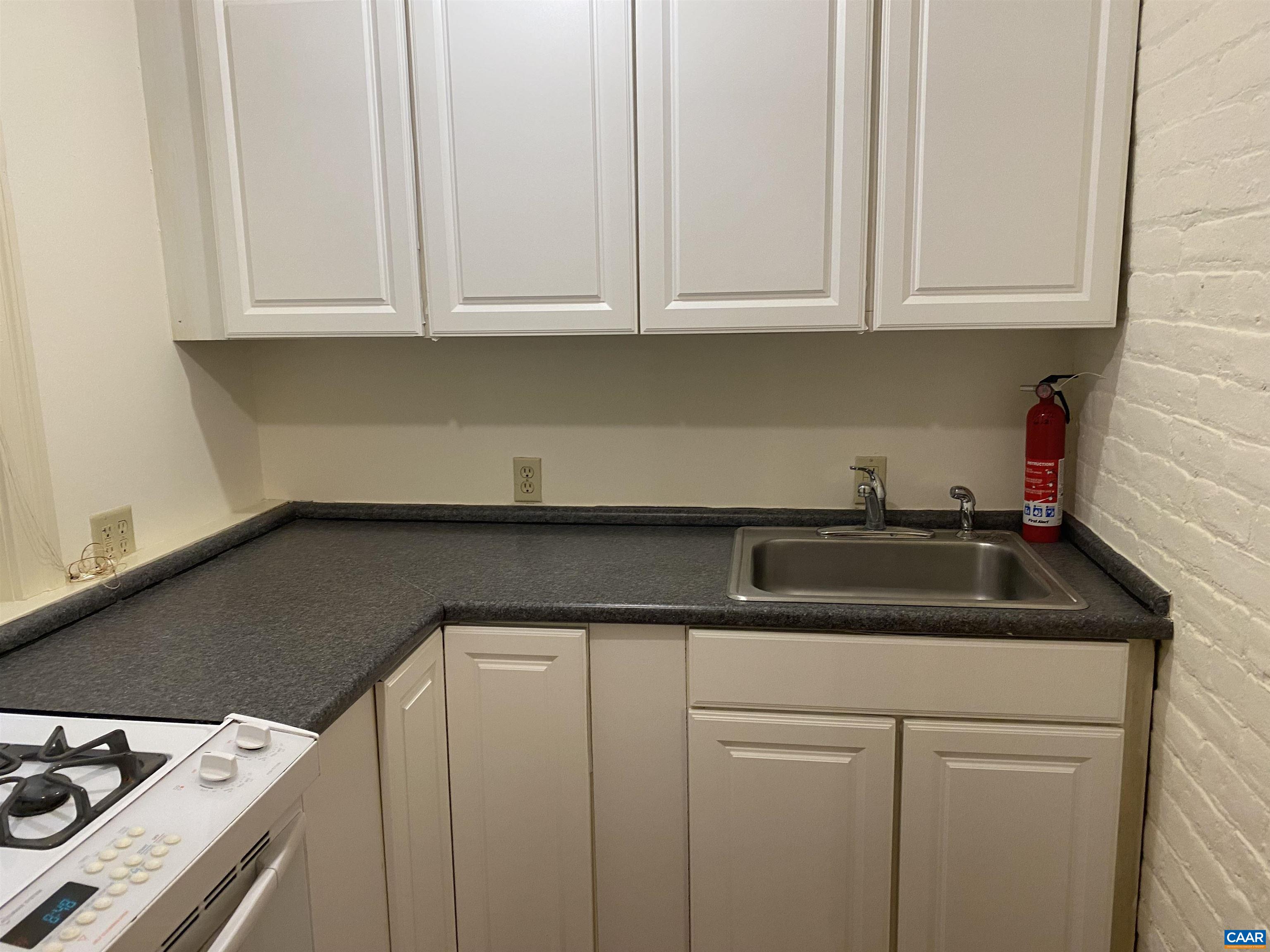 415 2nd Street Northeast, Unit 2 Charlottesville, VA 22902 - Photo 18 of 23