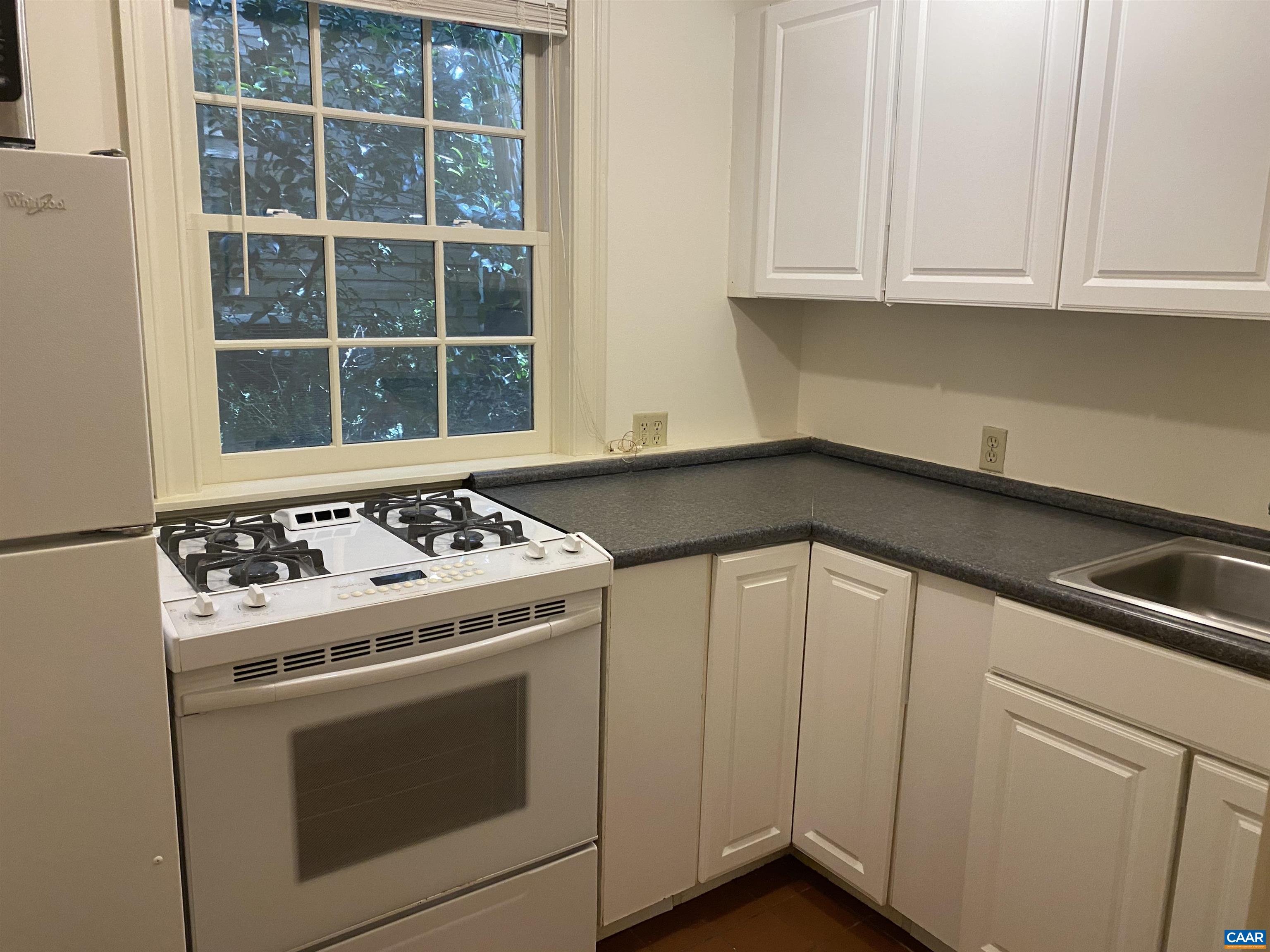 415 2nd Street Northeast, Unit 2 Charlottesville, VA 22902 - Photo 19 of 23