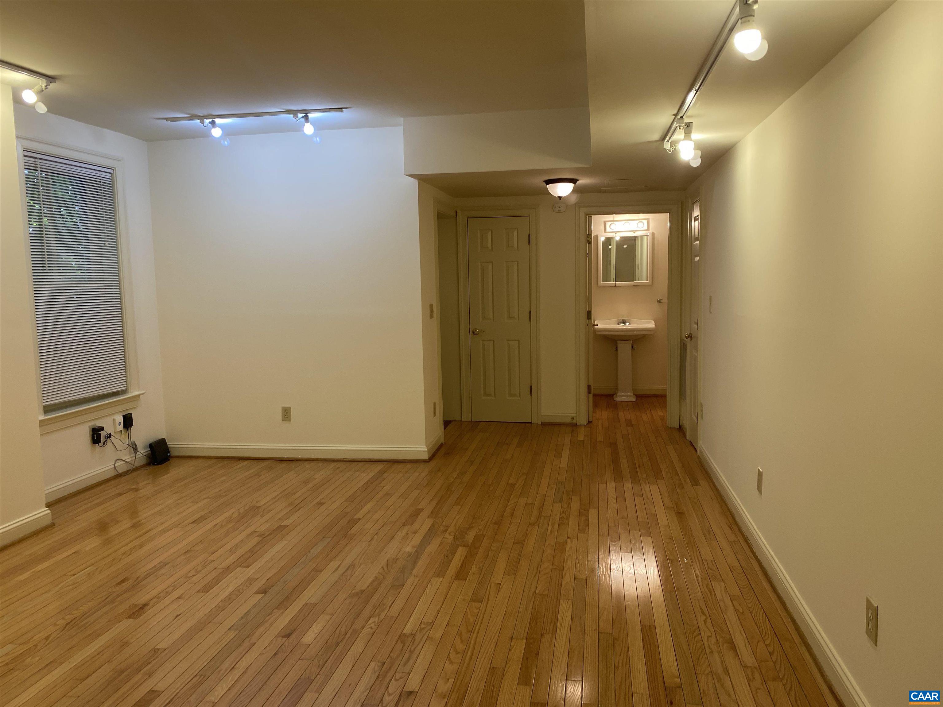415 2nd Street Northeast, Unit 2 Charlottesville, VA 22902 - Photo 4 of 23