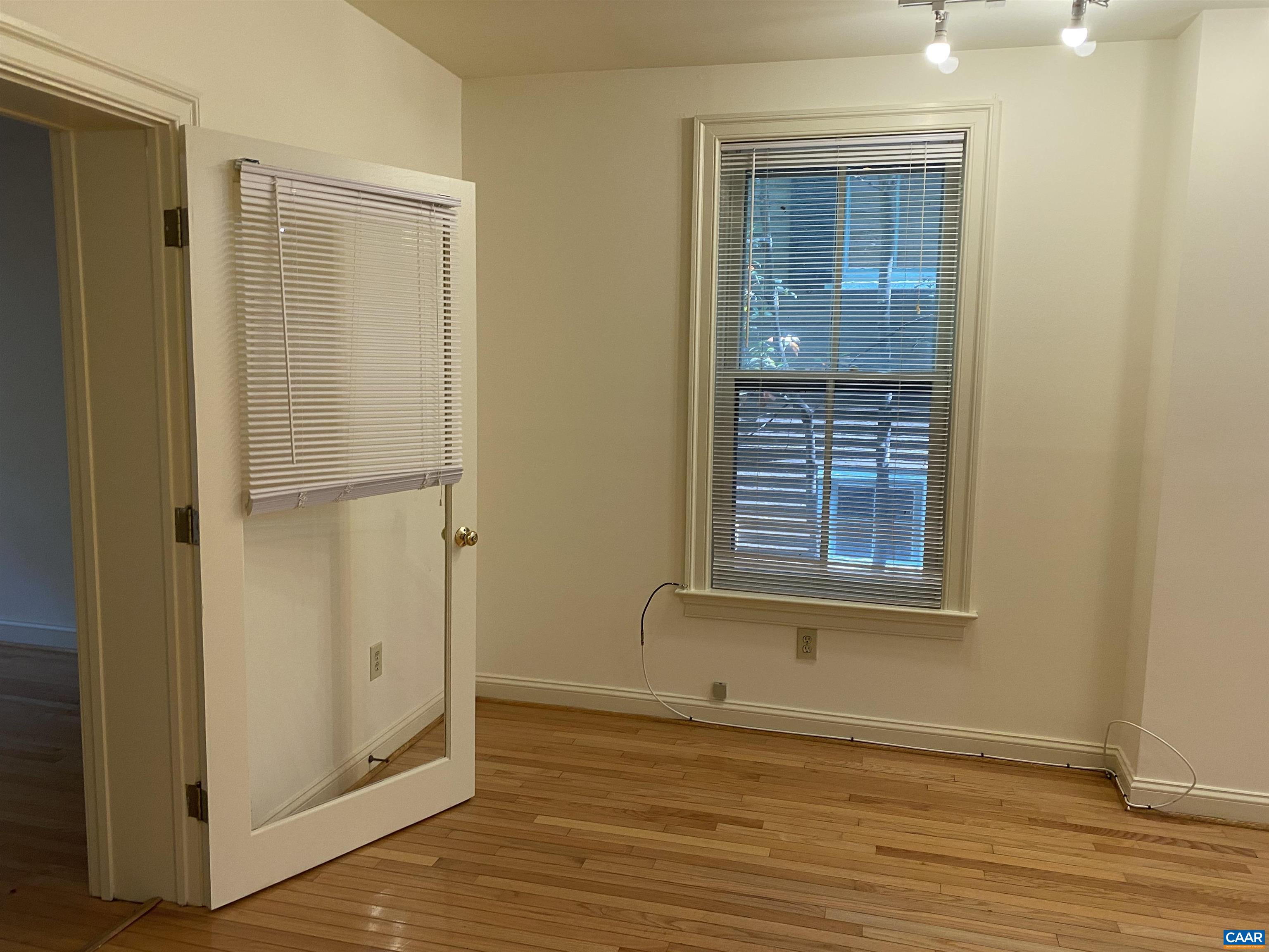 415 2nd Street Northeast, Unit 2 Charlottesville, VA 22902 - Photo 6 of 23