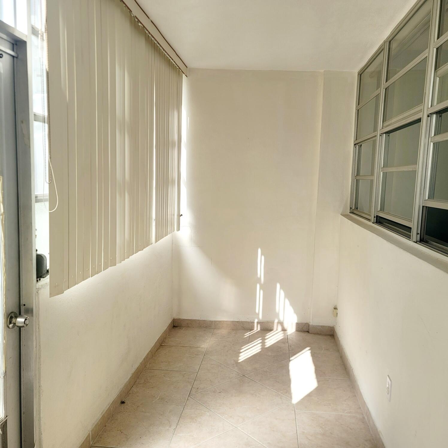 1333 East Hallandale Beach Boulevard, Unit 121 Hallandale Beach, FL 33009 - Photo 16 of 31 20250928_103112_resized