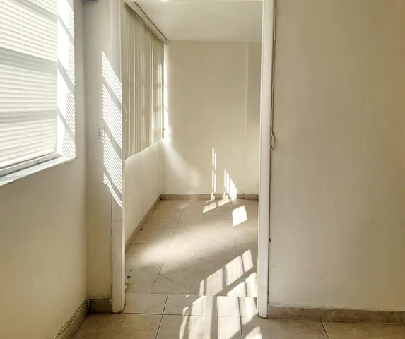 a view of livingroom with furniture
