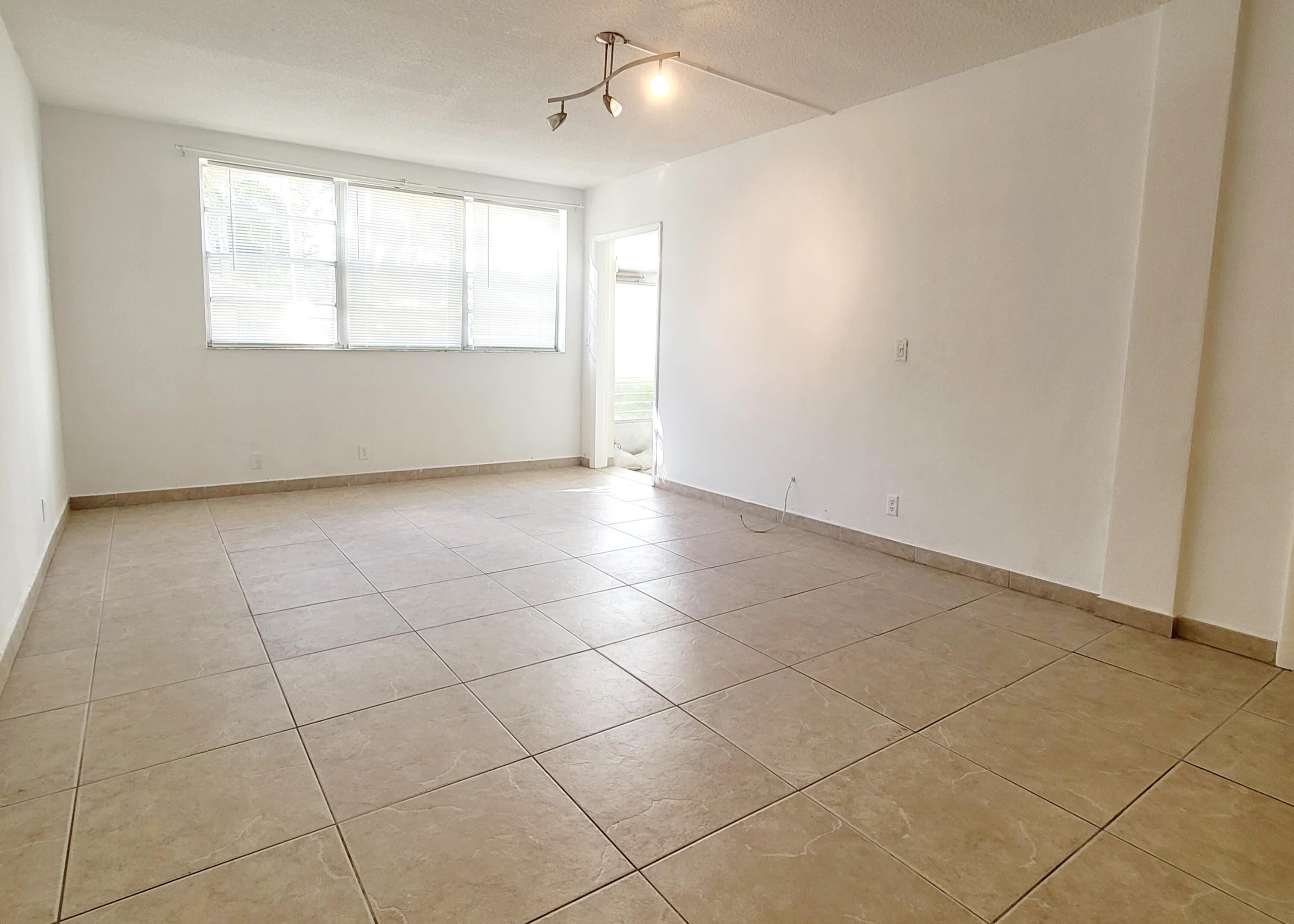 1333 East Hallandale Beach Boulevard, Unit 121 Hallandale Beach, FL 33009 - Photo 20 of 31 20251015_094552