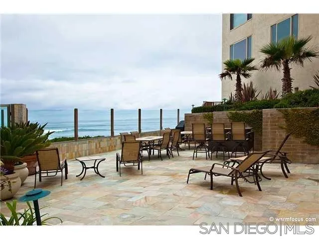 220 Coast Boulevard, Unit 2D La Jolla, CA 92037 - Photo 24 of 35 a view of a terrace with furniture