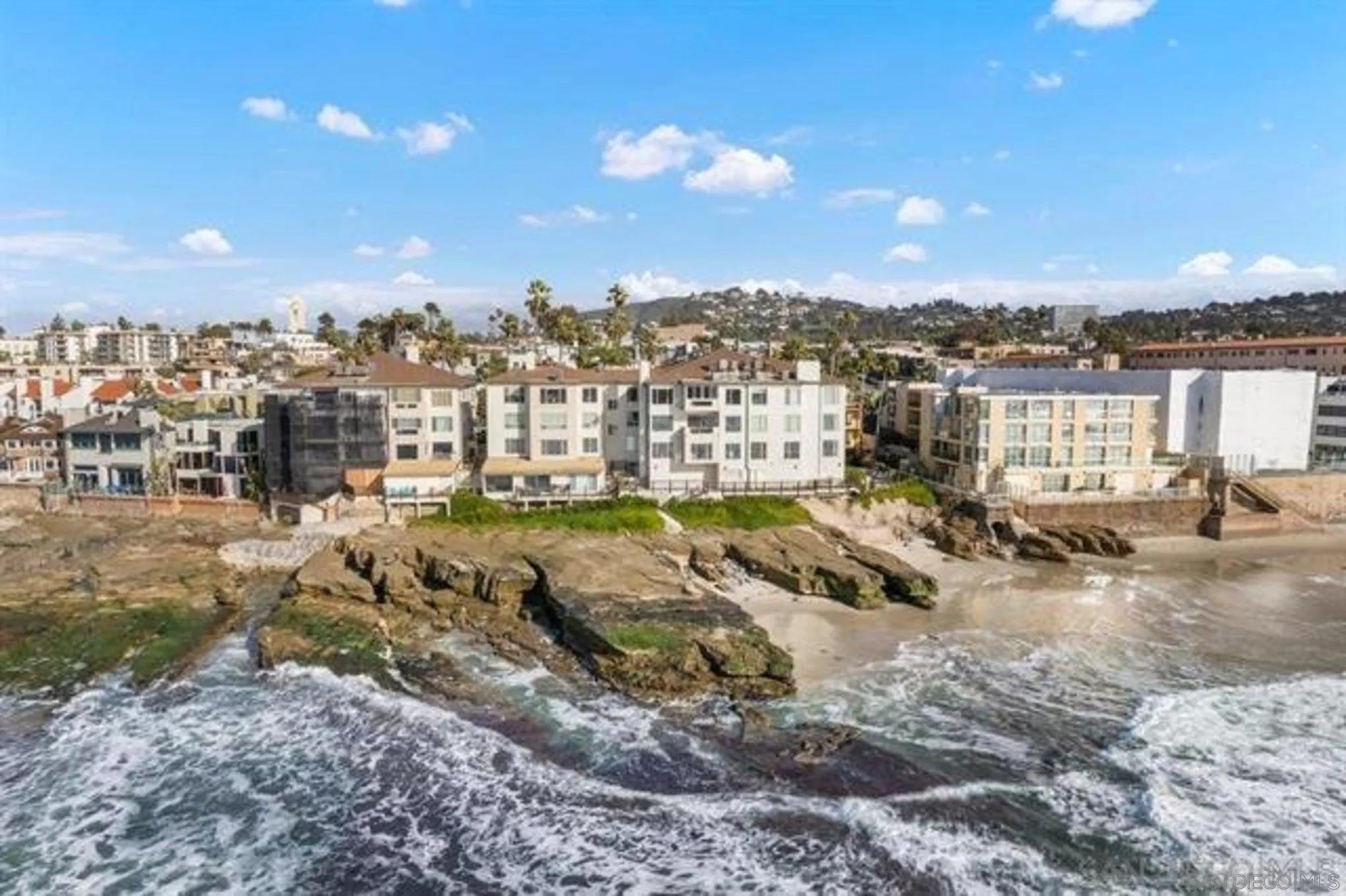 220 Coast Boulevard, Unit 2D La Jolla, CA 92037 - Photo 32 of 35 a view of a houses with sky view