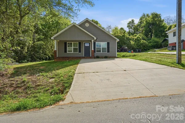 $262,000 | 64 Hawthorne Street Southwest, Concord, NC 28027