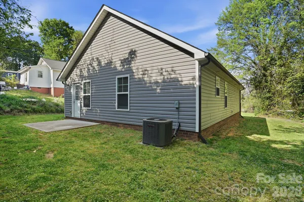 $262,000 | 64 Hawthorne Street Southwest, Concord, NC 28027