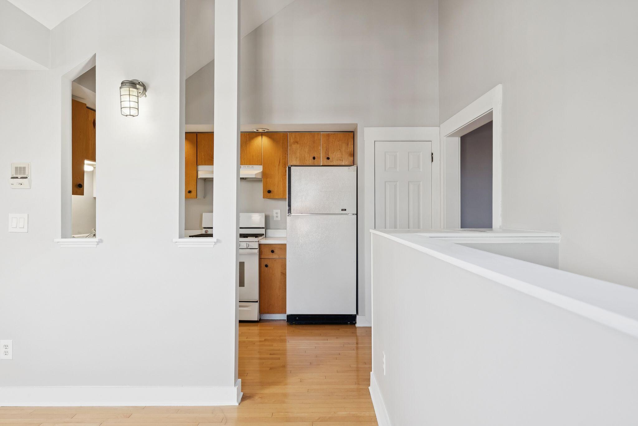 11 Parris Street, Unit 3 Portland, ME 04101 - Photo 8 of 39 42_DSC08327
