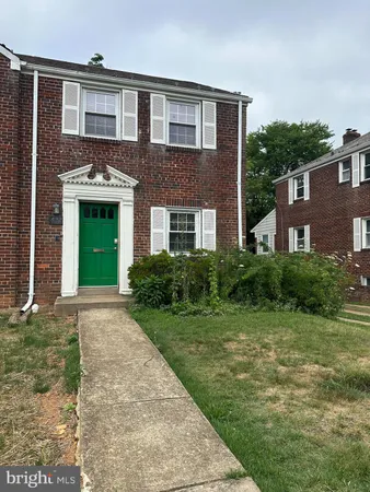 $4,900 | 622 North Oakland Street, Arlington, VA 22203