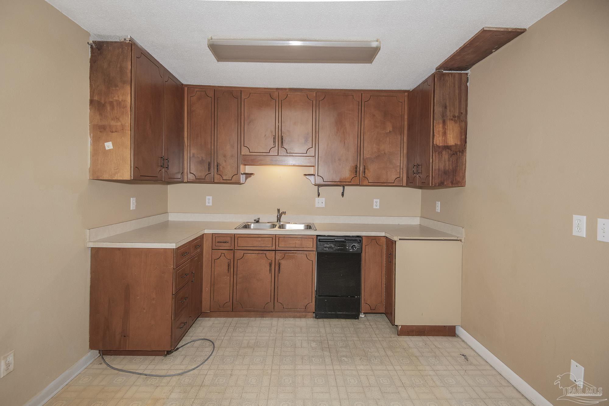 2195 Semur Road Pensacola, FL 32503 - Photo 24 of 32 Gallery Image 24