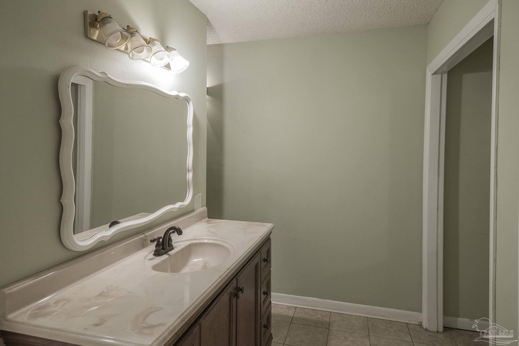2195 Semur Road Pensacola, FL 32503 - Photo 10 of 32 Gallery Image 10