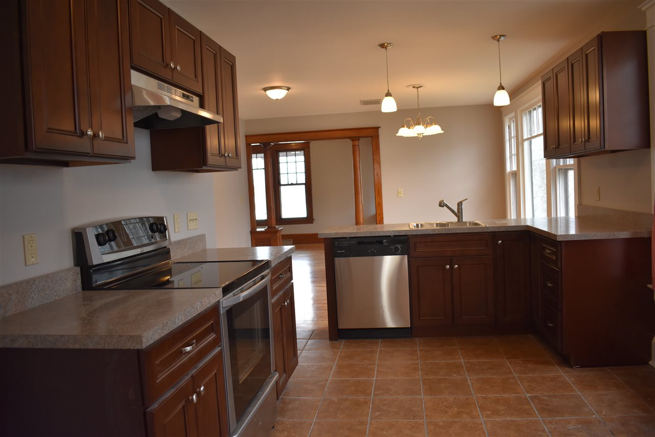 39 Middle Street Newport, VT 05855 - Photo 11 of 28 Gallery Image 11