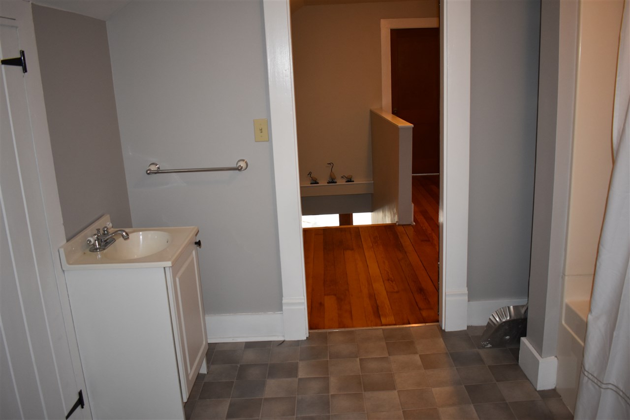 39 Middle Street Newport, VT 05855 - Photo 21 of 28 Gallery Image 21