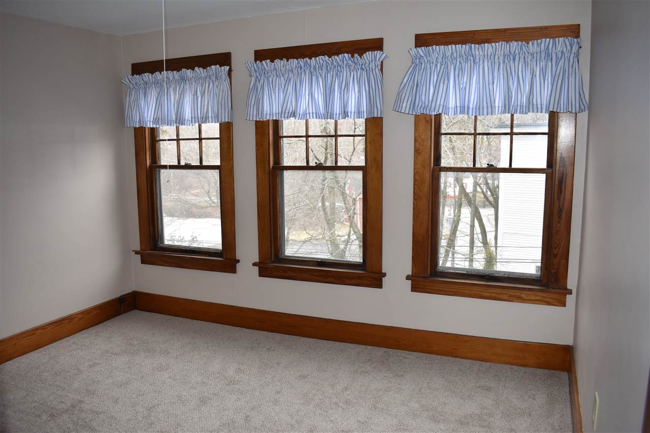 39 Middle Street Newport, VT 05855 - Photo 8 of 28 Gallery Image 8