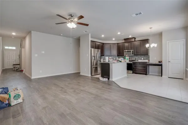 $2,850 | 4419 Beaver Lane, Irving, TX 75061