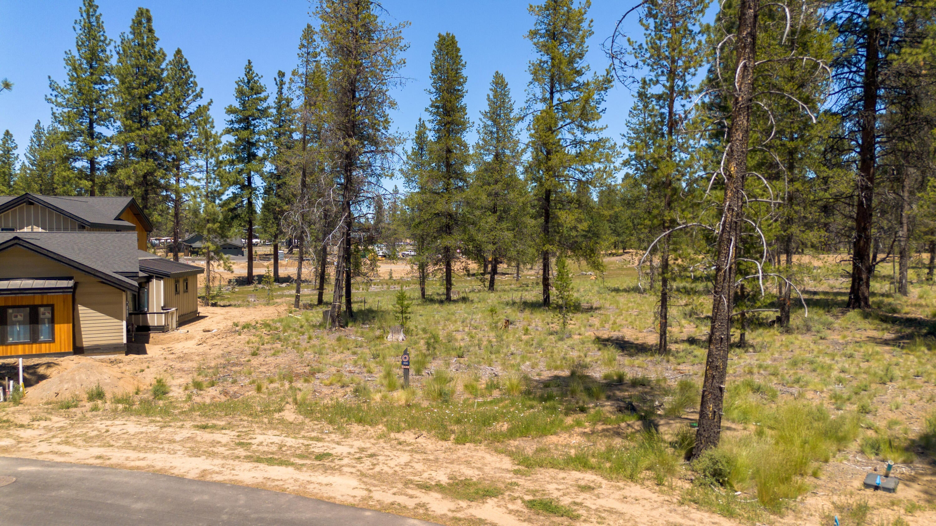 18235 Basalt Ln Bend, Unit 330 Bend, OR 97707 - Photo 13 of 27 12-Lot 330