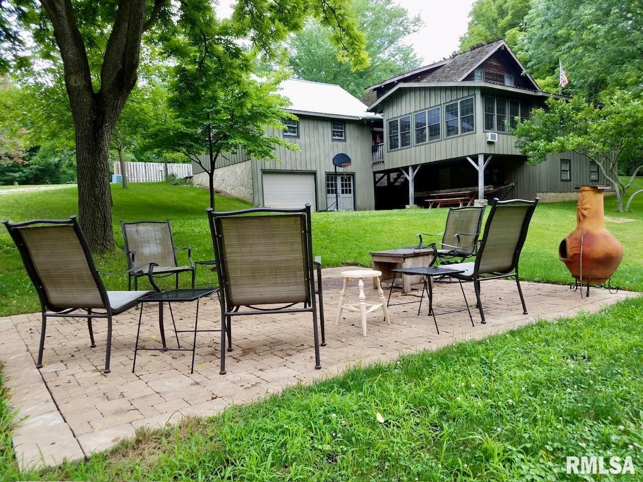 17531 Old Fairgrounds Road Petersburg, IL 62675 - Photo 4 of 68