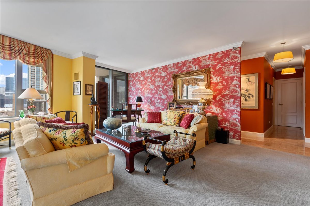 501 North Clinton Street, Unit 1303 Chicago, IL 60654 - Photo 5 of 46