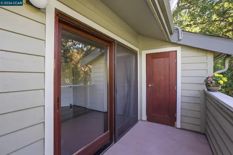 $476,000 | 700 Suntree Lane, Unit 711, Pleasant Hill, CA 94523