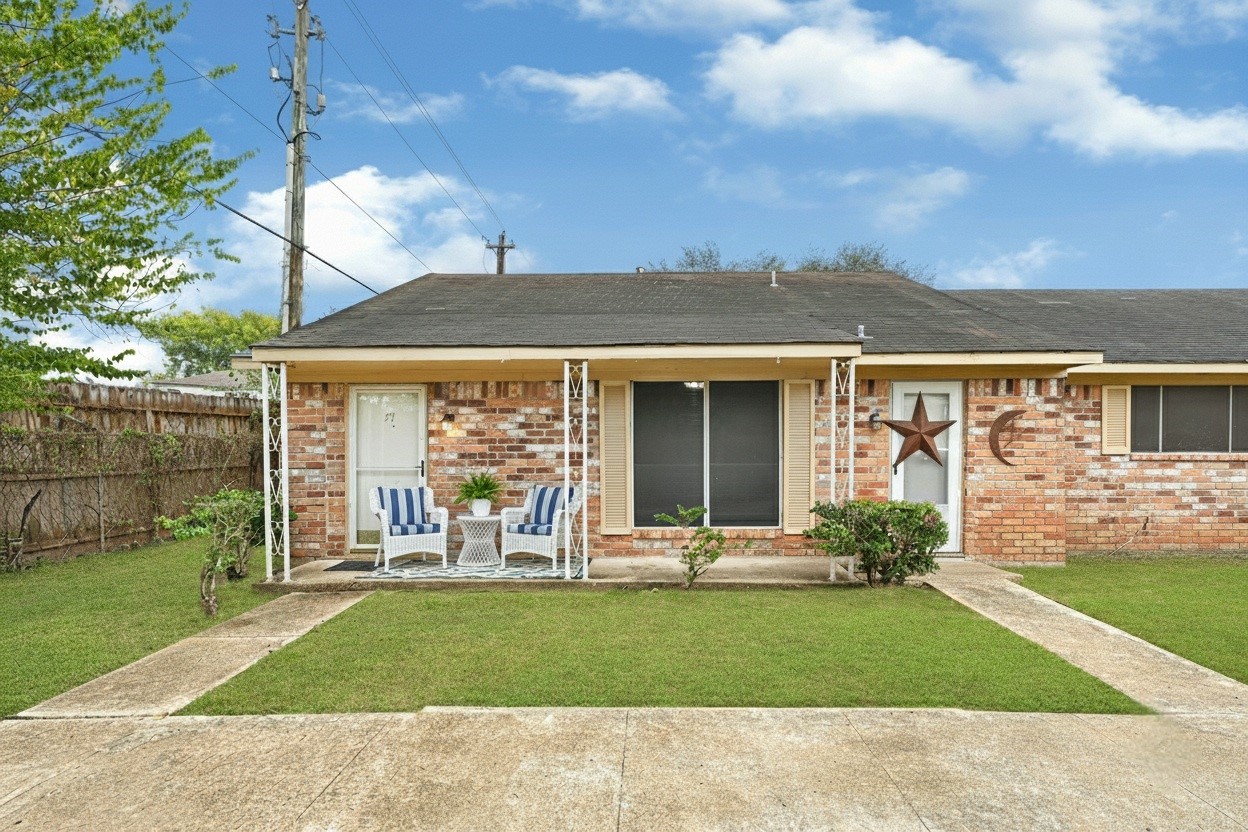 3328 Burke Road, Unit 71 Pasadena, TX 77504 - Photo 2 of 30 Virtually staged with front porch set