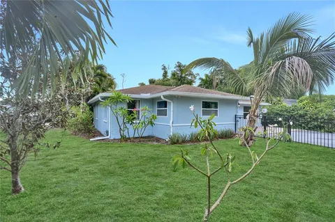 $399,000 | 3510 4th Avenue West, Bradenton, FL 34205