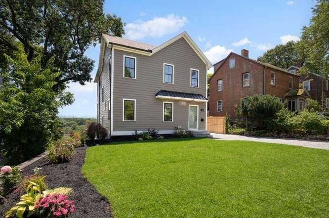 88 Coolidge Road Arlington, MA 02476 - Photo 5 of 37