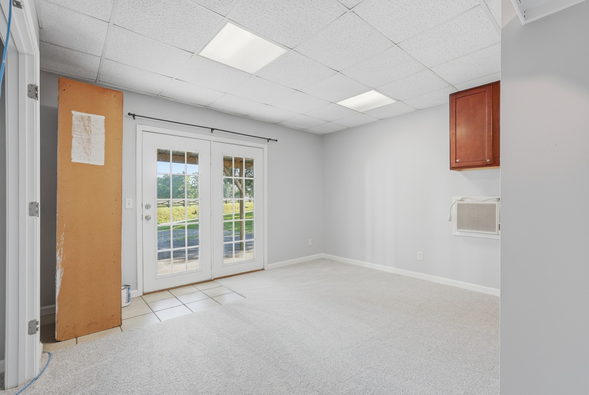 4877 Swafford Road Cookeville, TN 38501 - Photo 8 of 28 an empty room with windows