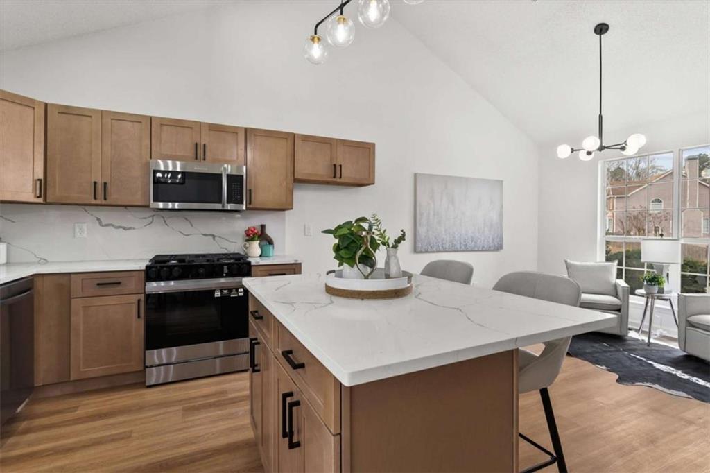 960 Romer Place Stone Mountain, GA 30083 - Photo 11 of 50