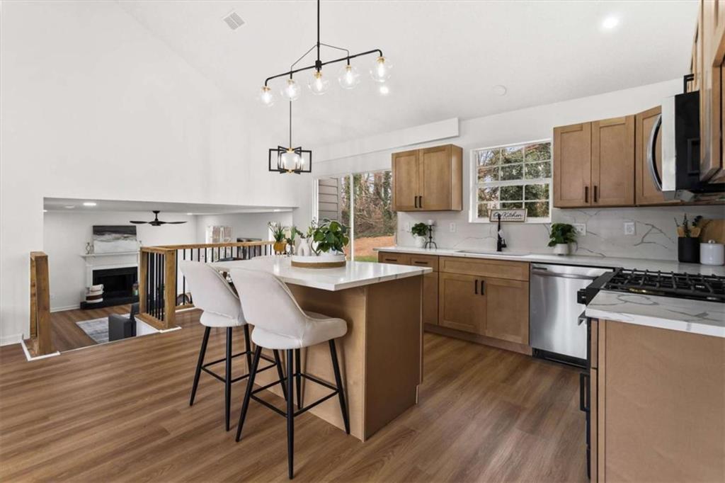 960 Romer Place Stone Mountain, GA 30083 - Photo 10 of 50