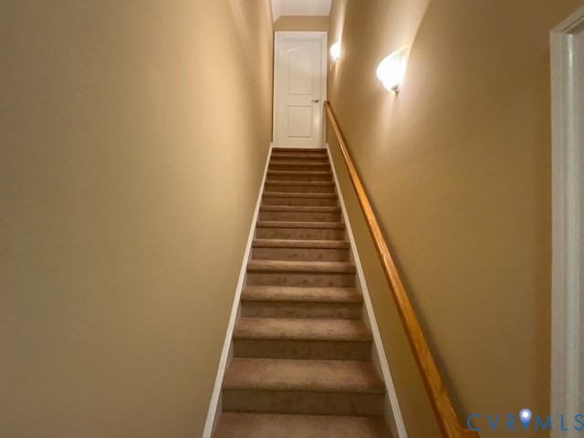 8801 Vaughan Road Petersburg, VA 23805 - Photo 27 of 50 Leading to Bonus Room