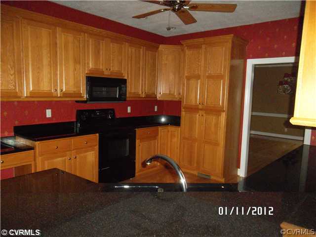 20440 Duval Road Moseley, VA 23120 - Photo 3 of 12 Kitchen