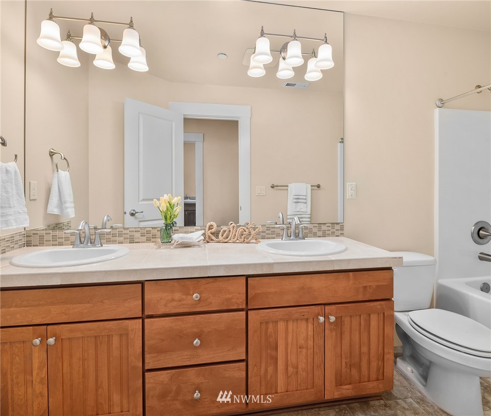 1402 Davis Avenue South Renton, WA 98055 - Photo 23 of 40