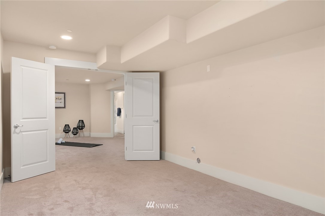 1402 Davis Avenue South Renton, WA 98055 - Photo 31 of 40