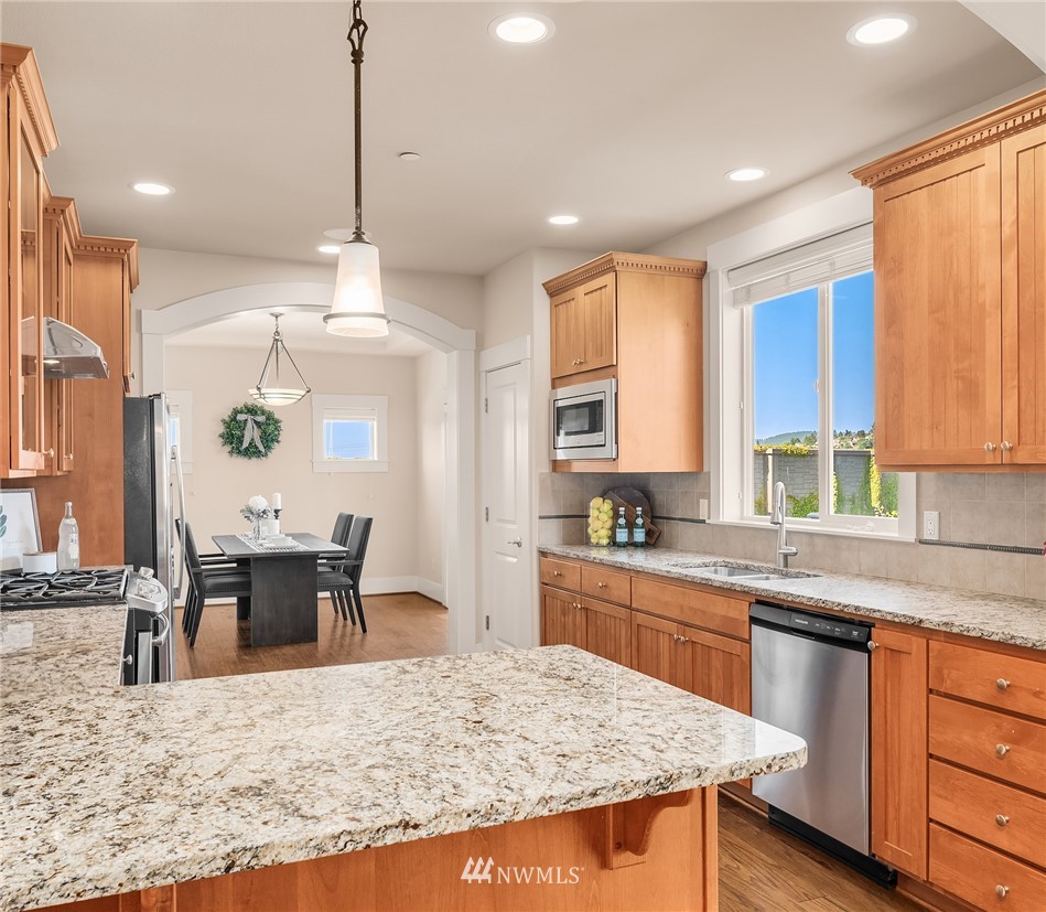 1402 Davis Avenue South Renton, WA 98055 - Photo 10 of 40
