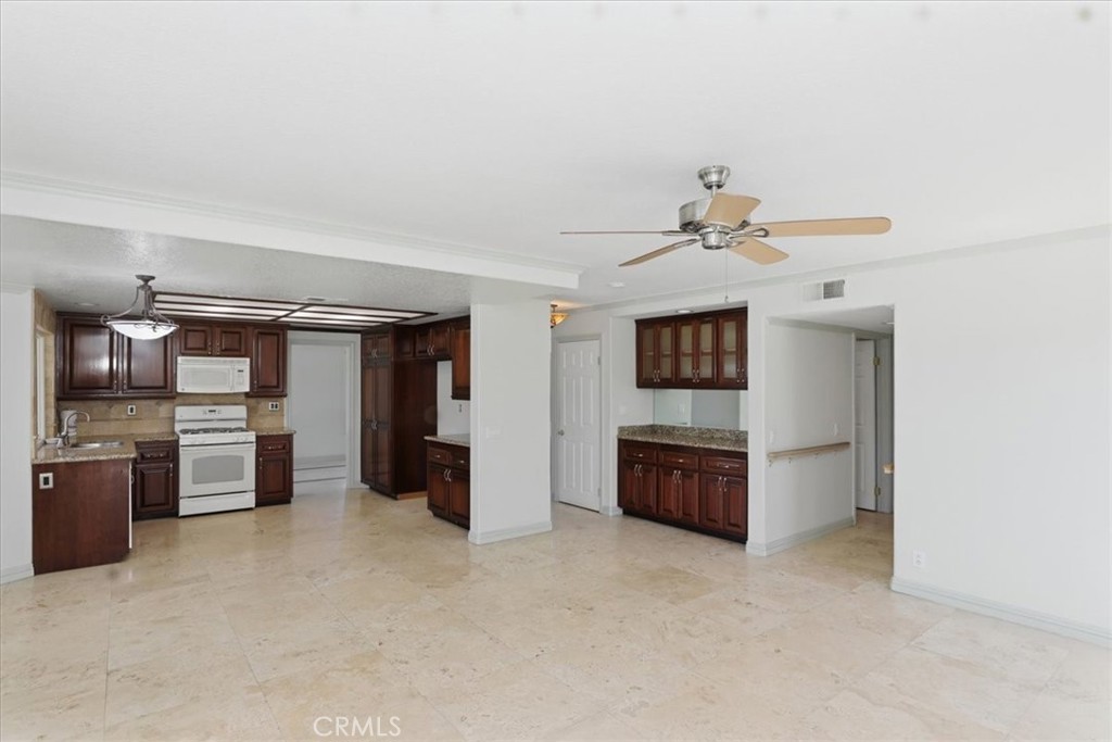 21227 Dickinson Road Moreno Valley, CA 92557 - Photo 16 of 59