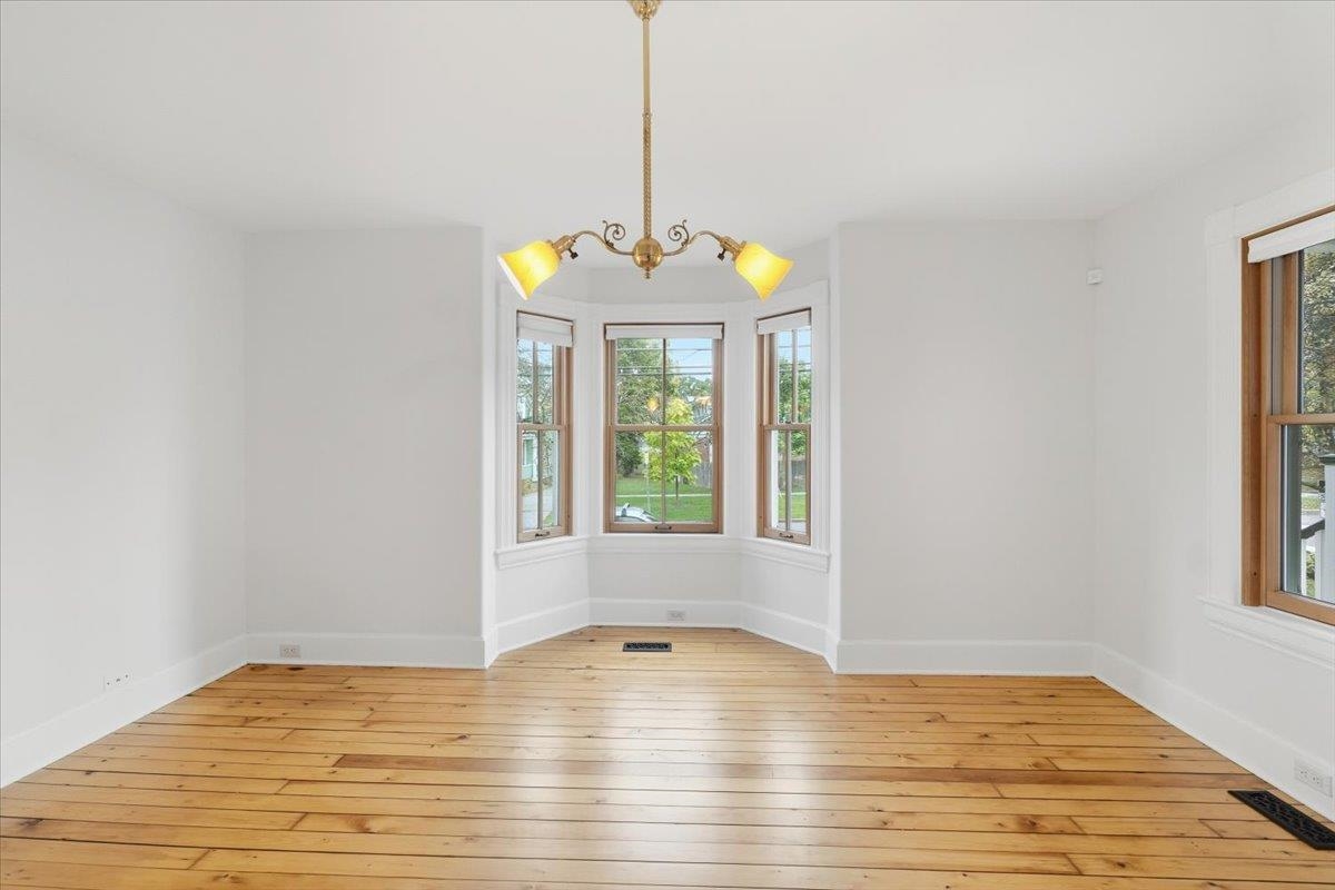 241 Loomis Street Burlington, VT 05401 - Photo 15 of 38