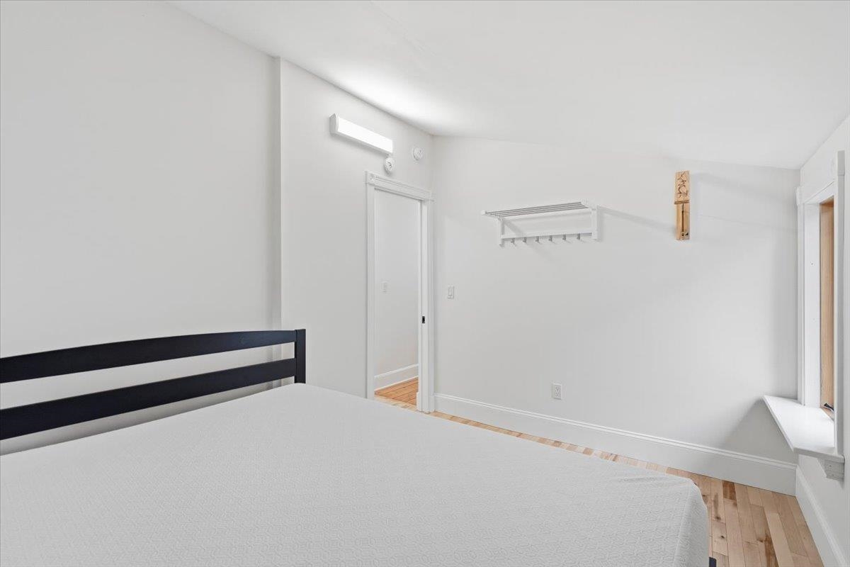 241 Loomis Street Burlington, VT 05401 - Photo 34 of 38