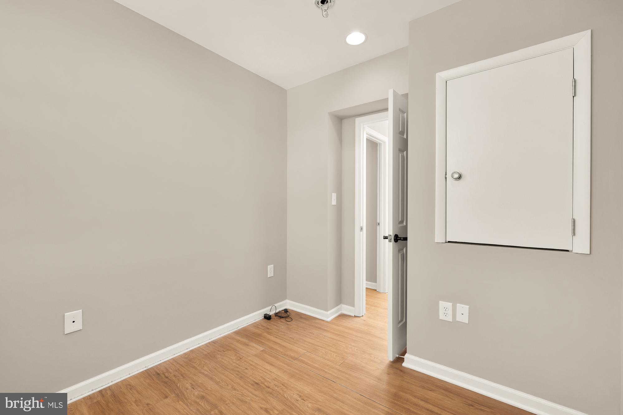 2408 37th Street Northwest Washington, DC 20007 - Photo 23 of 42
