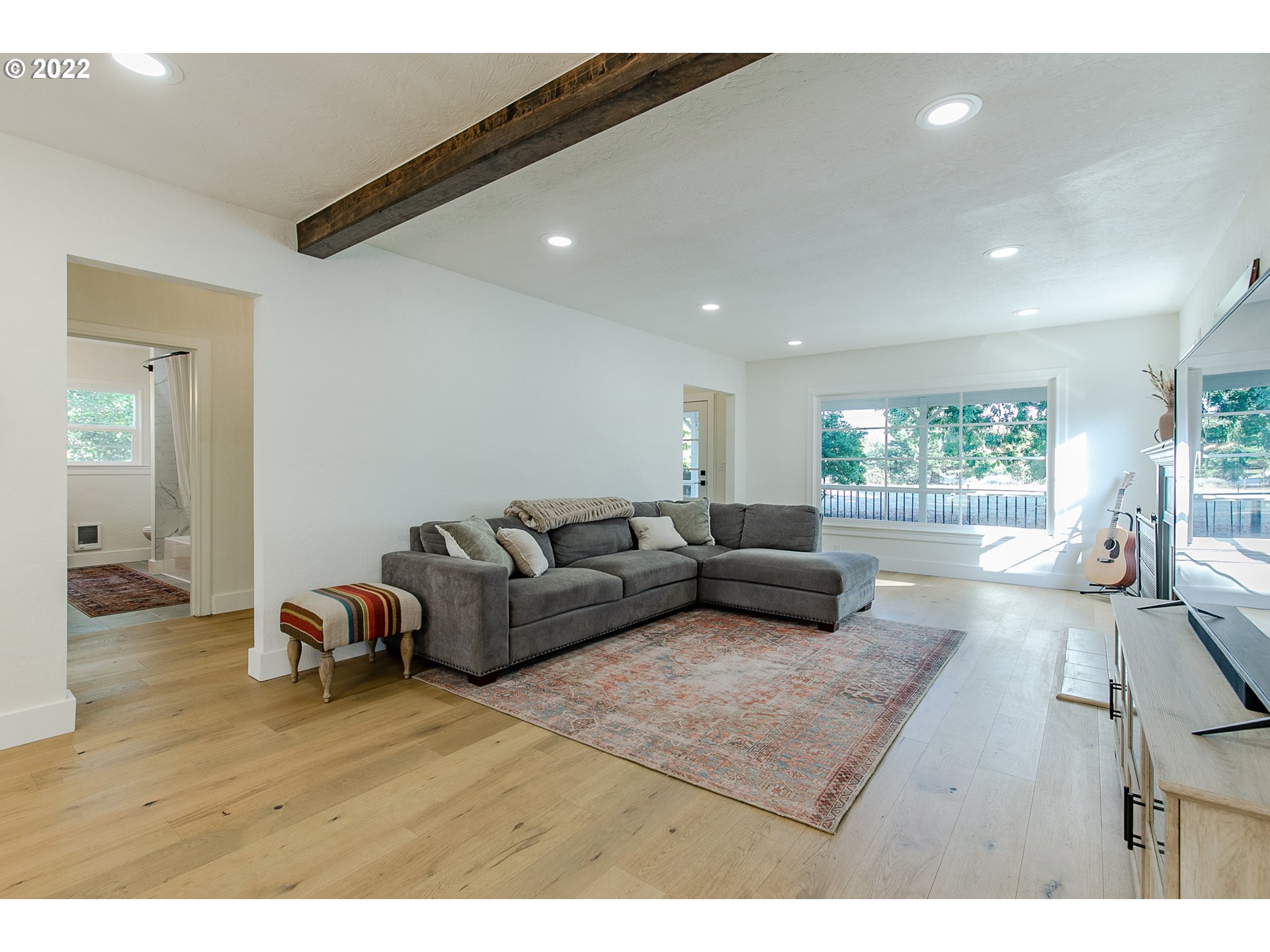 27368 Clear Lake Road Eugene, OR 97402 - Photo 11 of 32 Gallery Image 11