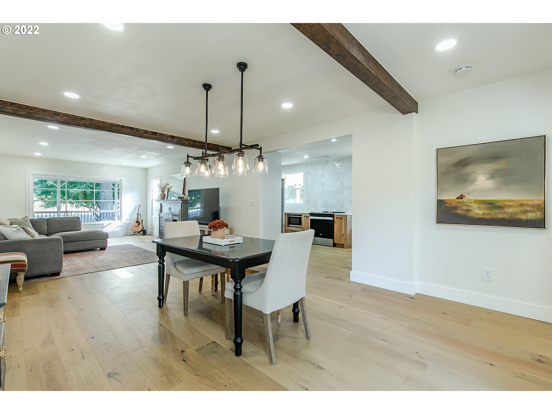 27368 Clear Lake Road Eugene, OR 97402 - Photo 13 of 32 Gallery Image 13