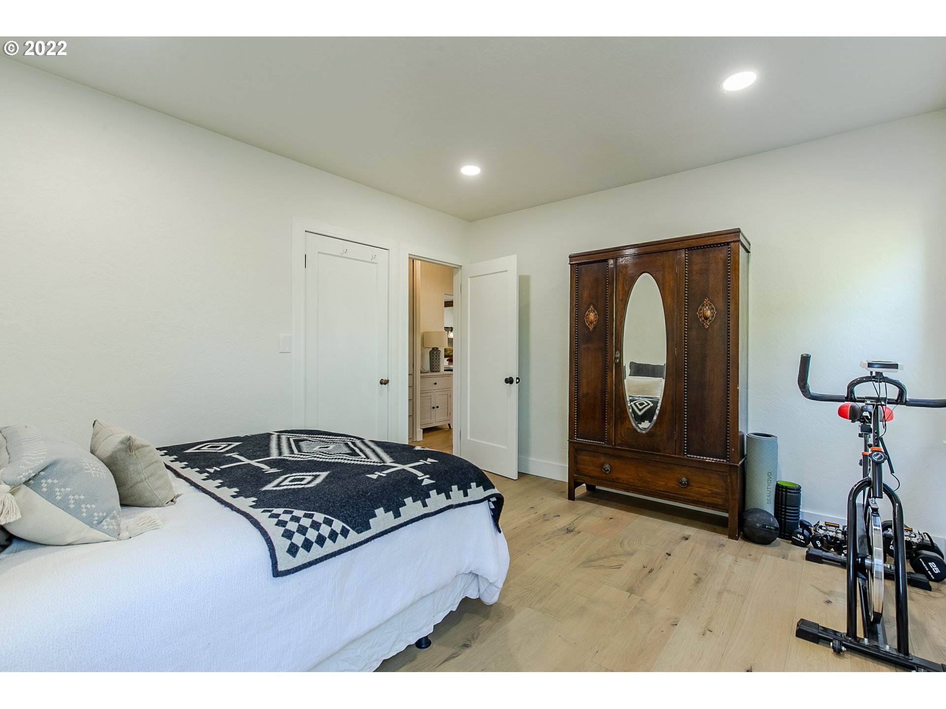 27368 Clear Lake Road Eugene, OR 97402 - Photo 27 of 32 Gallery Image 27
